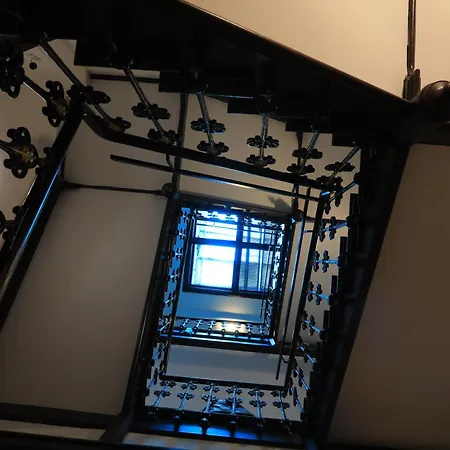 02 Apartment *